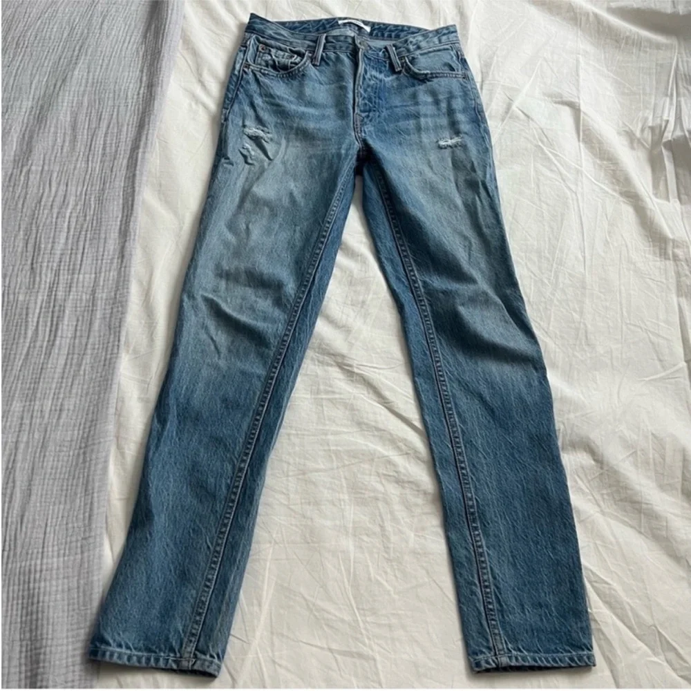 GRLFRND Kiara Mid-Rise Tomboy Jean in Domenico (blue) Size 24